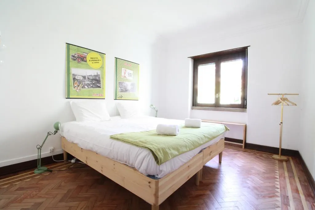 Central Terrace In Lisbon For Groups Apartment