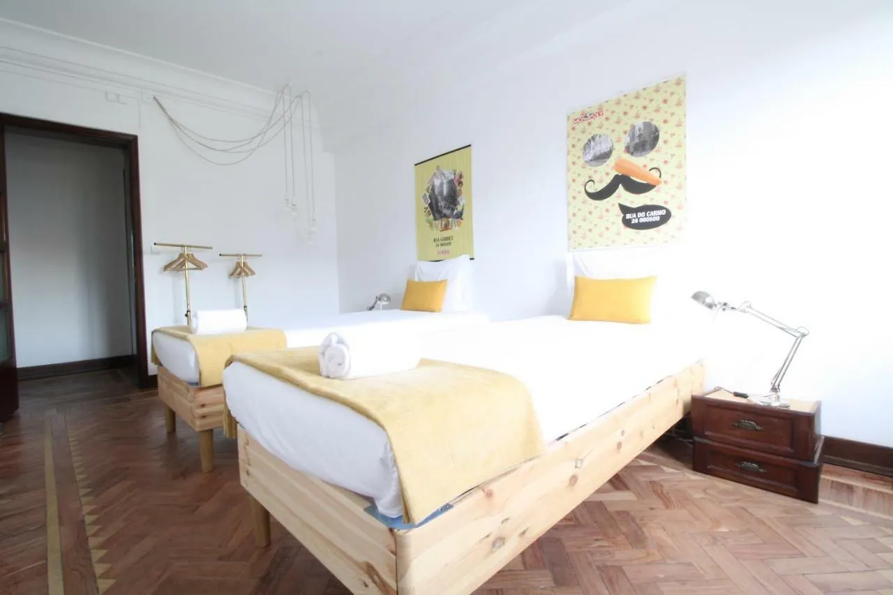 Apartment Central Terrace In Lisbon For Groups